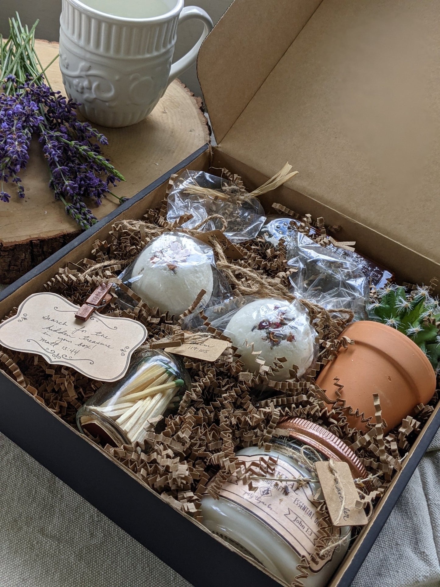 Custom Gift Box - Chavamade