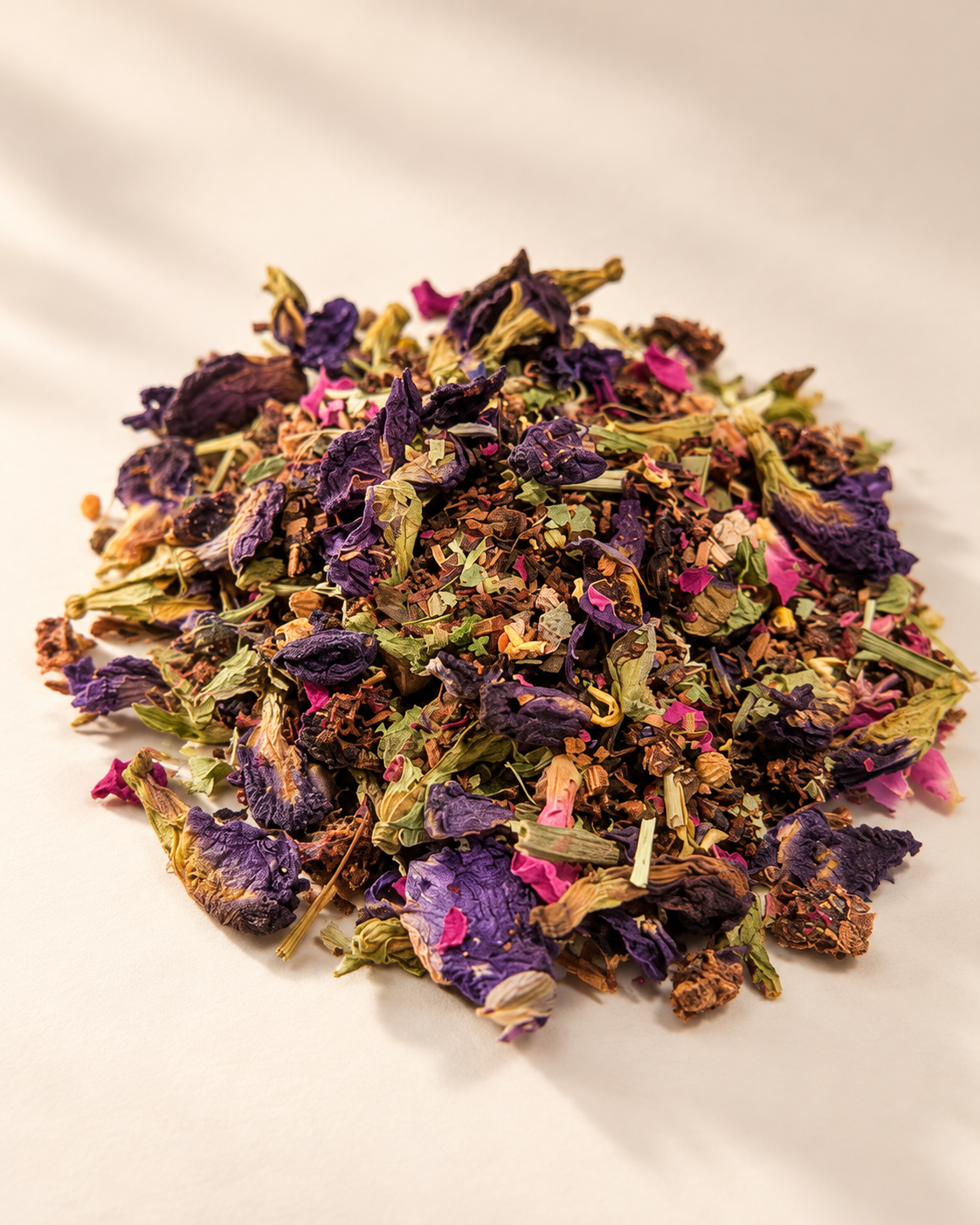 Chava-Butterfly Pea Flower, Blueberry, Peach & Honeybush (skin & beauty support)